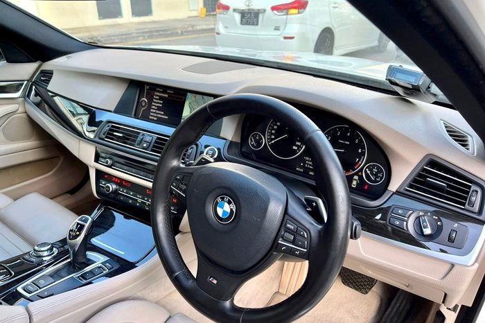 2012 – BMW 528I SPORTS 2.0 SEDAN AT  WHITE – SKM7716Z full