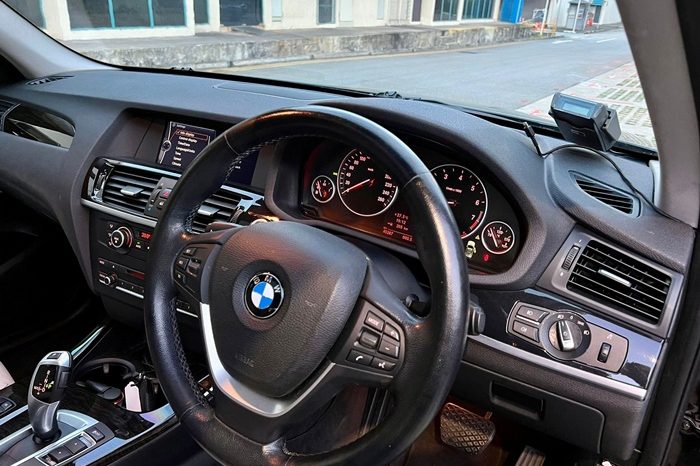 2015 – BMW 	X3 XDRIVE28I 2.0 AT SUV BLACK – SND6770J full